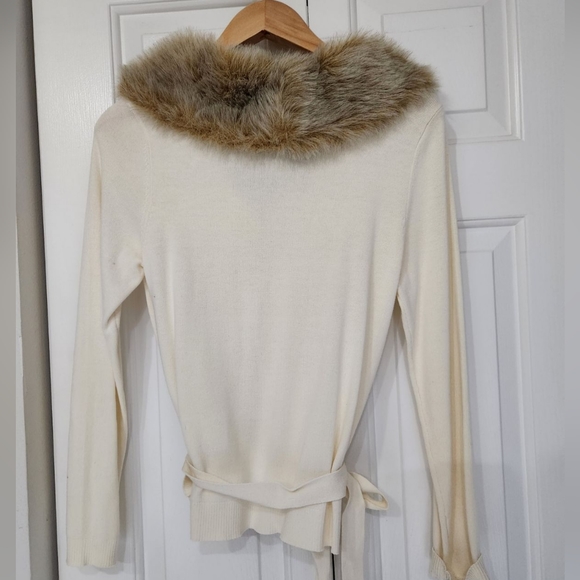 Merona Women's size S Ivory Pearl Button Cardigan with Removable Fur Collar - Picture 6 of 7
